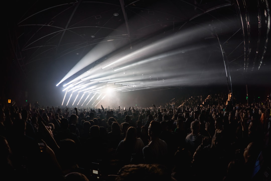 Photo Nightclub Crowd